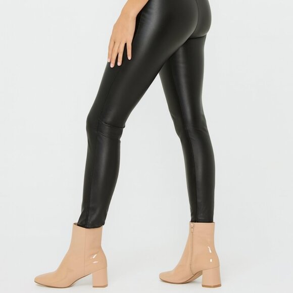 NWT Nude Block Heel Faux Leather Ankle Booties - Picture 3 of 13